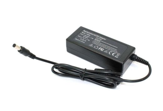 Блок питания (сетевой адаптер) для ноутбуков Lenovo 19V 3.16A 5.5x2.5 OEM