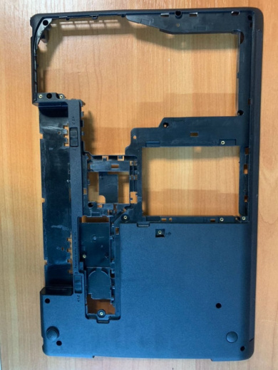 Нижний поддон для ноутбука  Lenovo ThinkPad E530 E530C E535 E545 D 04W4111 04W4110 AP0NV000L00