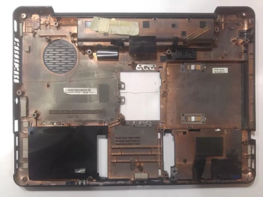 Нижняя часть корпуса Toshiba A300 б.у.