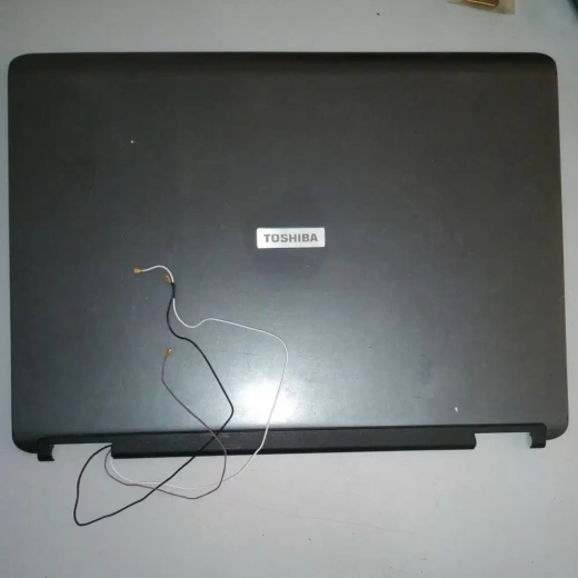 Крышка матрицы Toshiba A100, A105 б.у.