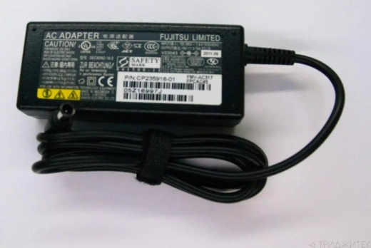 Блок питания (сетевой адаптер) для ноутбуков Fujitsu 16V 3.75A 60W 6.5x4.4, без сетевого кабеля (оригинал)